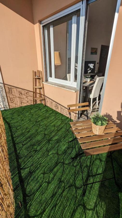Apartamento La Terrazza Del Re Vercelli Exterior foto